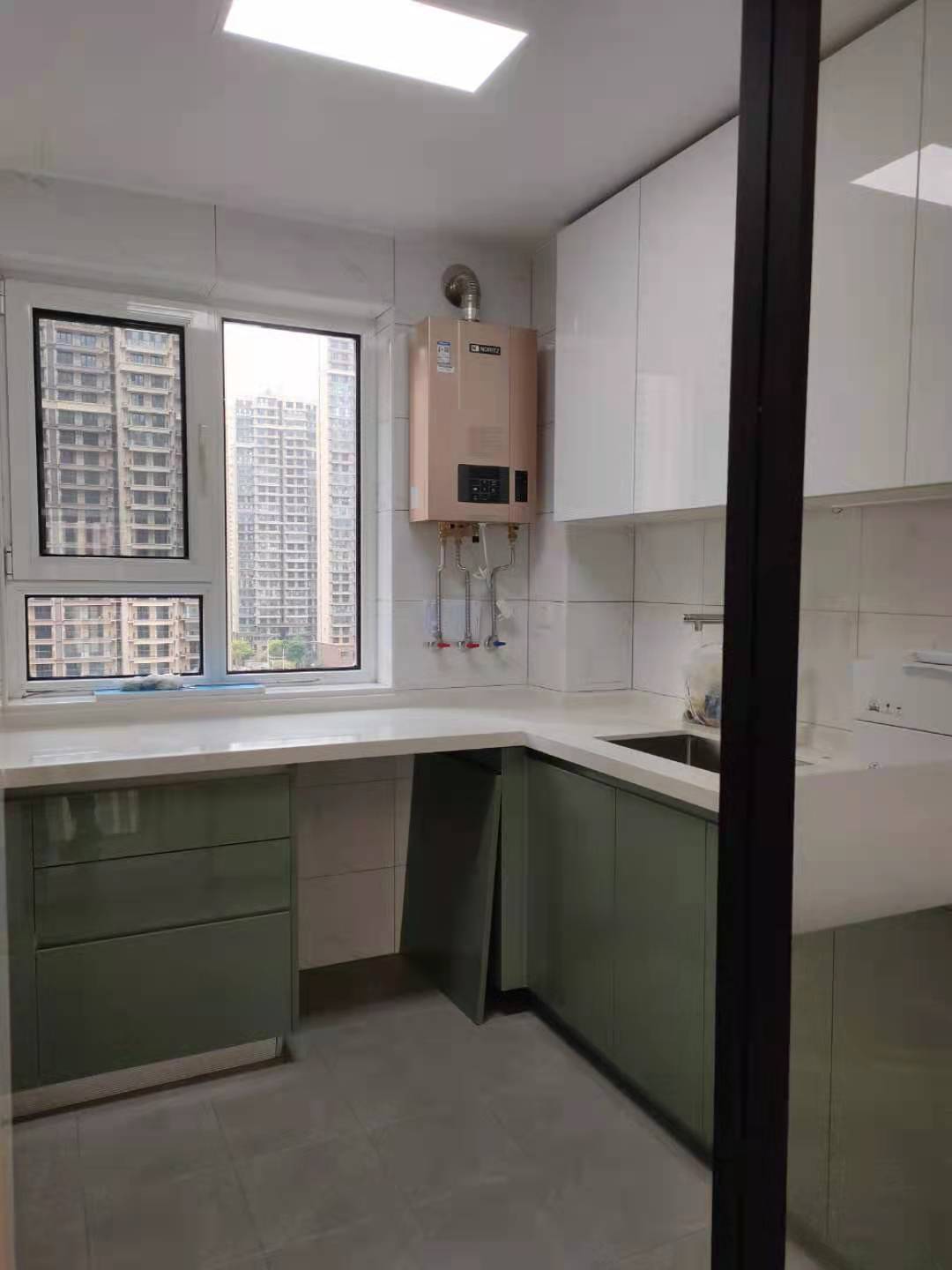 播报图片