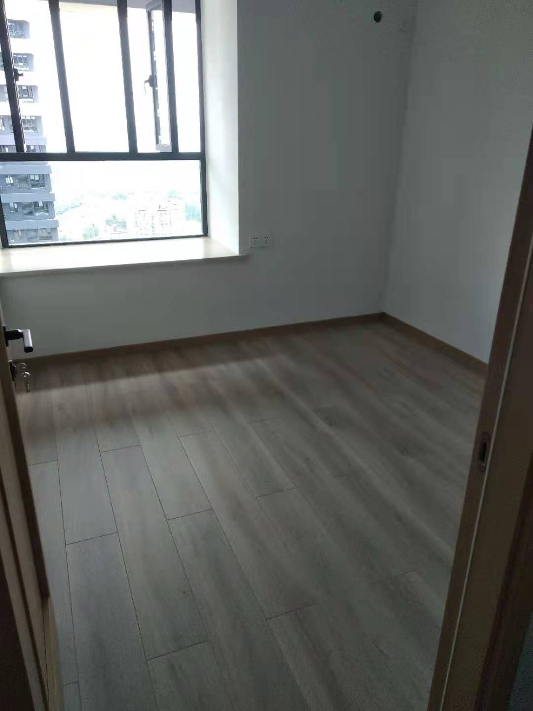 播报图片