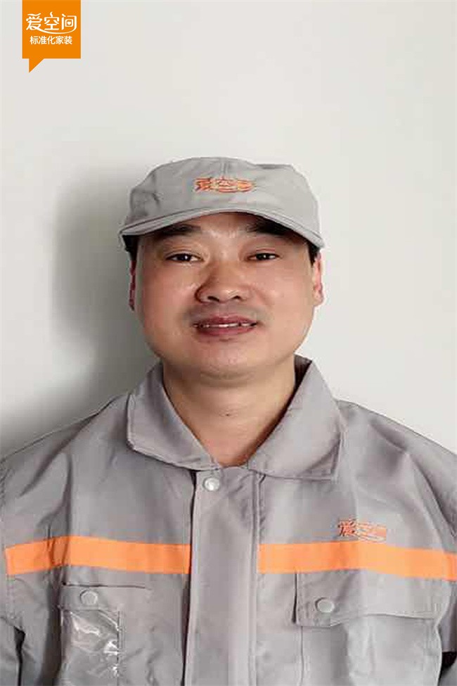 刘刚